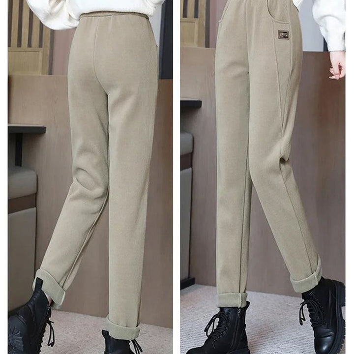 Damen Cordhose mit Fleecefutter | Hoch geschnittene Winterhose mit Taschen und leicht elastischer Passform