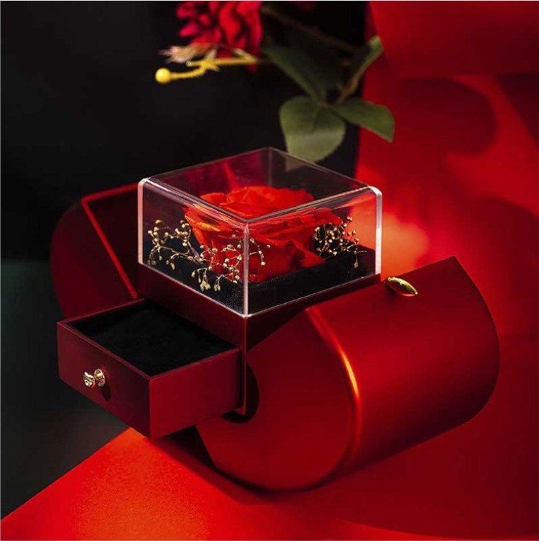 Rose Apple Jewelry Box™ | With eternal rose necklace