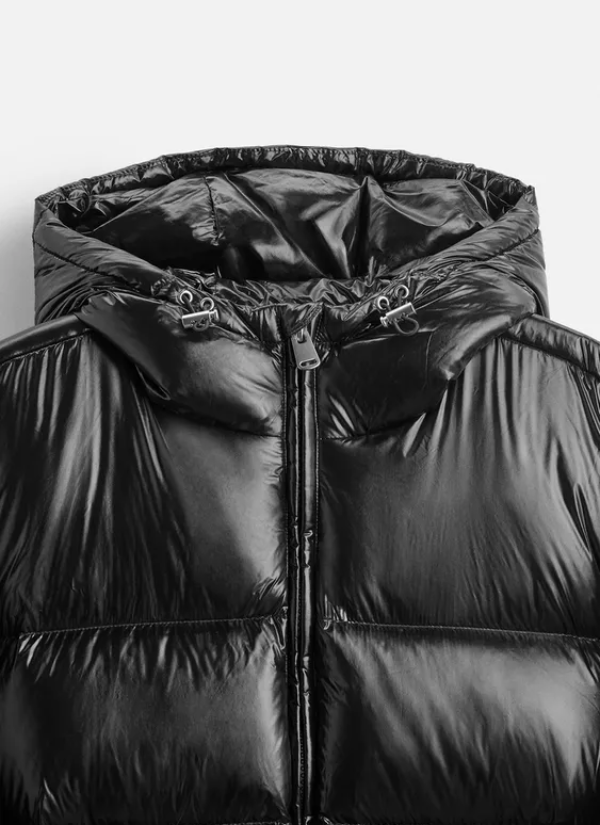 FrostLeicht™ Damen Winterjacke | Warm &amp; Leicht | Winddicht &amp; Wasserabweisend | Komfortable Passform für Kalte Tage