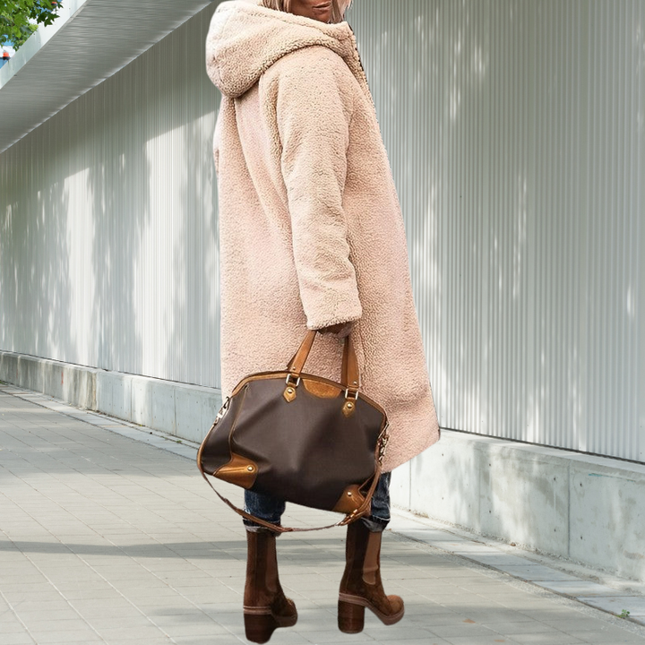 Damen Winterjacke lang mit Kapuze | Wattierte lange Jacke mit Reißverschluss und Seitentaschen für Alltag und kalte Tage