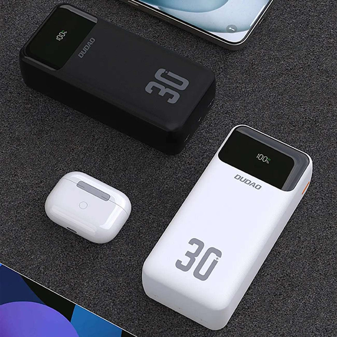 Powerbank 30.000 mAh | 22,5 W Schnellladegerät mit USB-C, Lightning-Kabel und Digitalanzeige