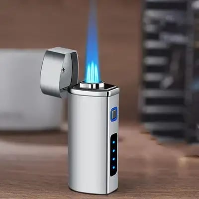 FireStorm – LED Triple-Jet Cigar Lighter