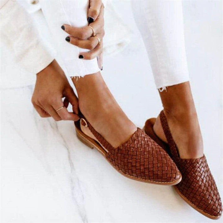 Damen Slingback Flats gewebt aus Leder | Handgeflochtenes Design, atmungsaktiv &amp; leicht | Gepolsterte Innensohle | Flexible Gummisohle