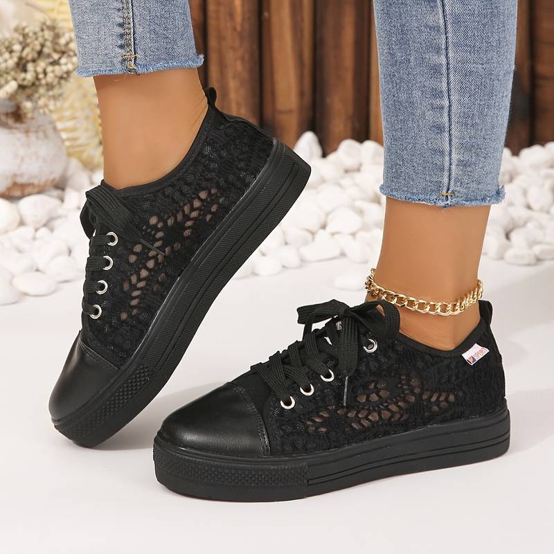 Sneaker eleganti e ariosi in pizzo