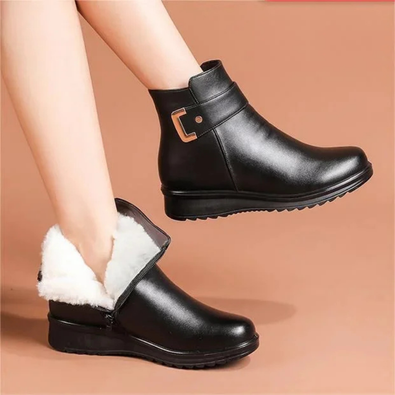 Damen Winterstiefeletten warm gefüttert | Bequeme Ankle Boots mit Schnallendetail und profilierter Sohle für Alltag und Freizeit