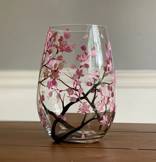 Handbemalte Weingläser 4er-Set | Weingläser mit Vier-Jahreszeiten-Baummotiven | 350 ml &amp; spülmaschinenfest