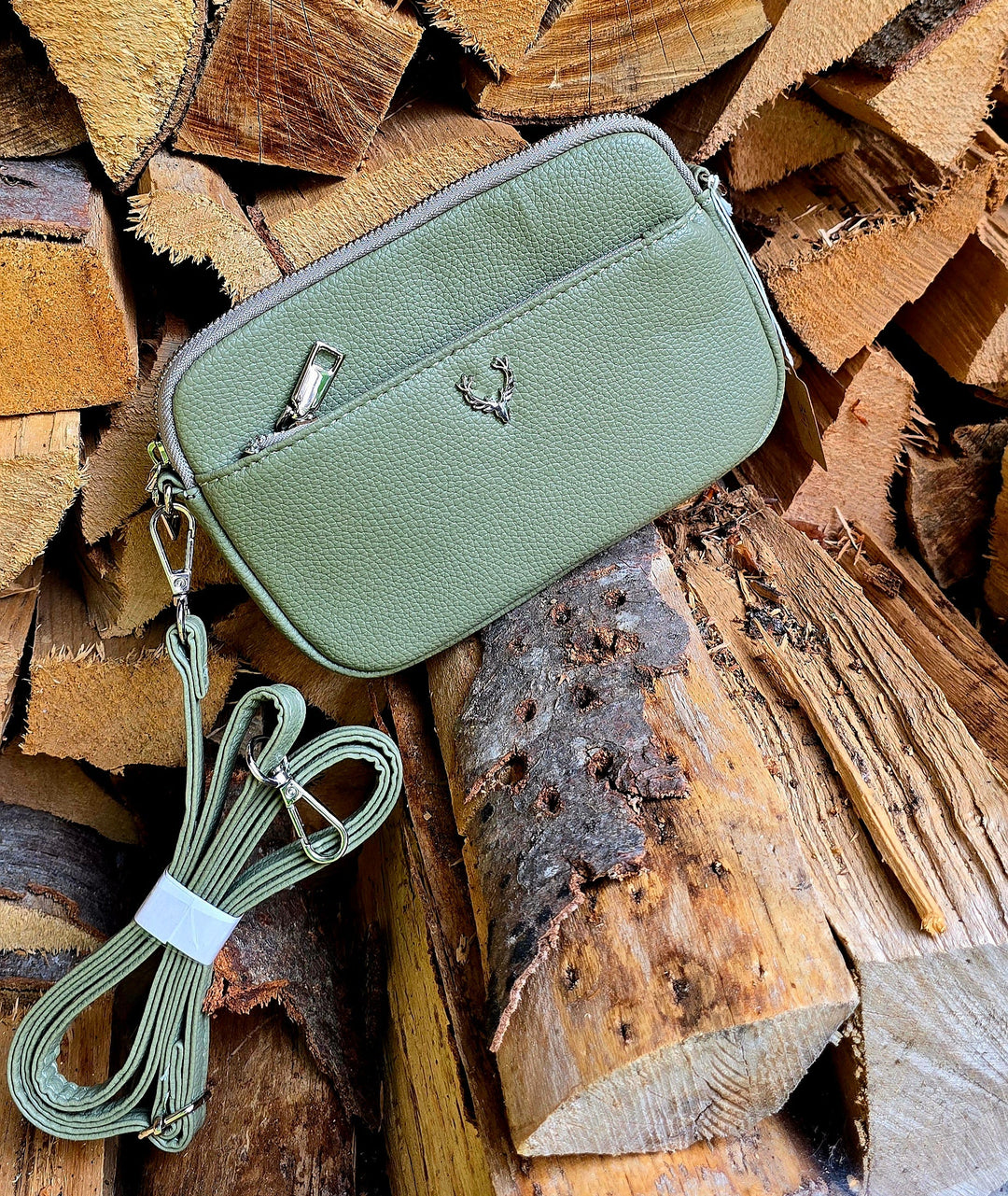 Trachtentasche Damen | Dirndltasche mit Hirschmotiv, Reißverschlussfächern und verstellbarem Schultergurt