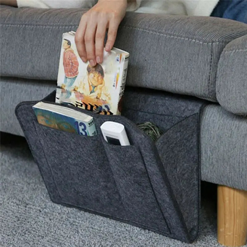 Filz-Organizer für Bett &amp; Sofa mit 3 Fächern | Für Tablet, Smartphone &amp; Ladekabel | Hängende Aufbewahrung ohne Bohren