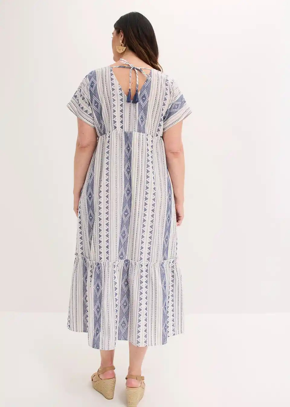 Damen Maxikleid mit Ethno-Streifen | Luftiges Sommerkleid mit Taillenband | Lockeres Freizeitkleid für Urlaub &amp; Strand