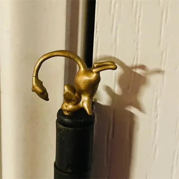 HingeCraft - Thoughtful head sculpture