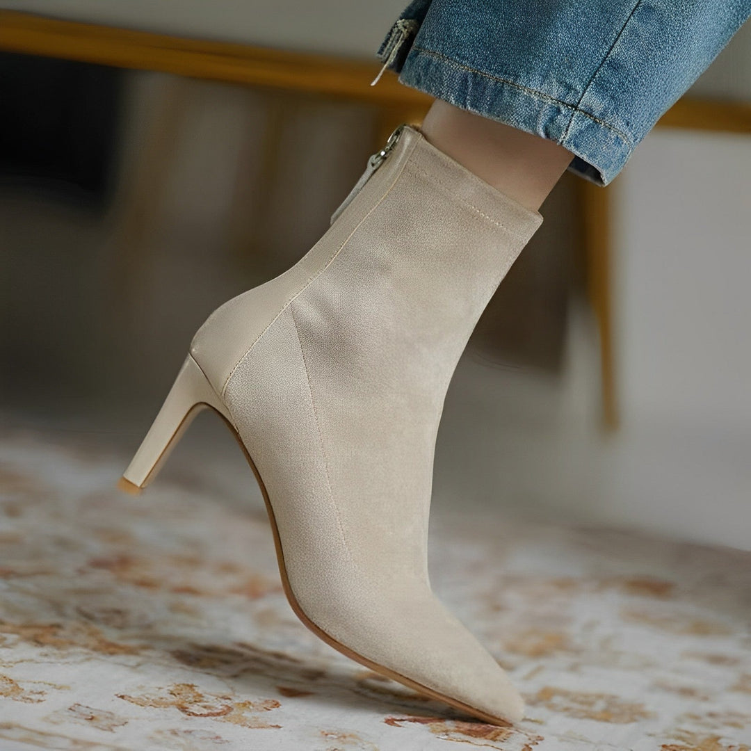Damen Stiefel mit hohem Absatz | Schlanke Passform für elegante Looks &amp; sicheren Halt | Paisley Absatzstiefel