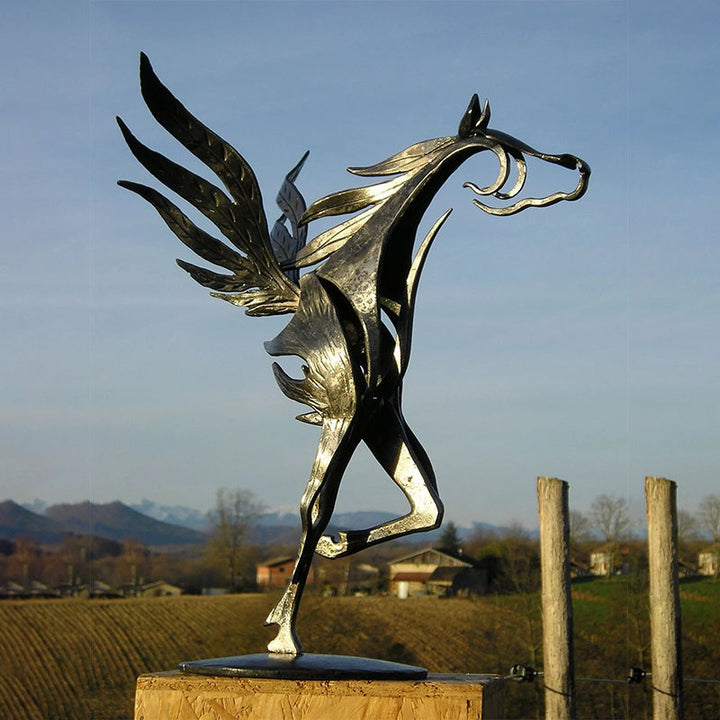 Scultura di cavallo in metallo per giardino | fatta a mano e resistente alle intemperie | rivestimento antiruggine