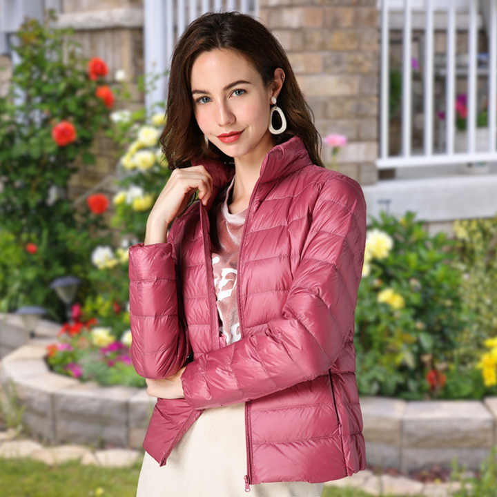 Damen Steppjacke mit Reißverschluss | Leichte taillierte Übergangsjacke mit wärmender Steppung für Alltag und kühle Tage