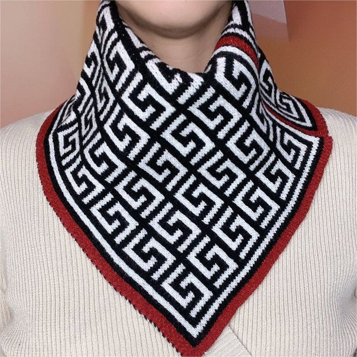 Sciarpa triangolare da donna | Morbida e leggera, versatile da indossare come sciarpa o collo | 36x30 cm | Fantasie