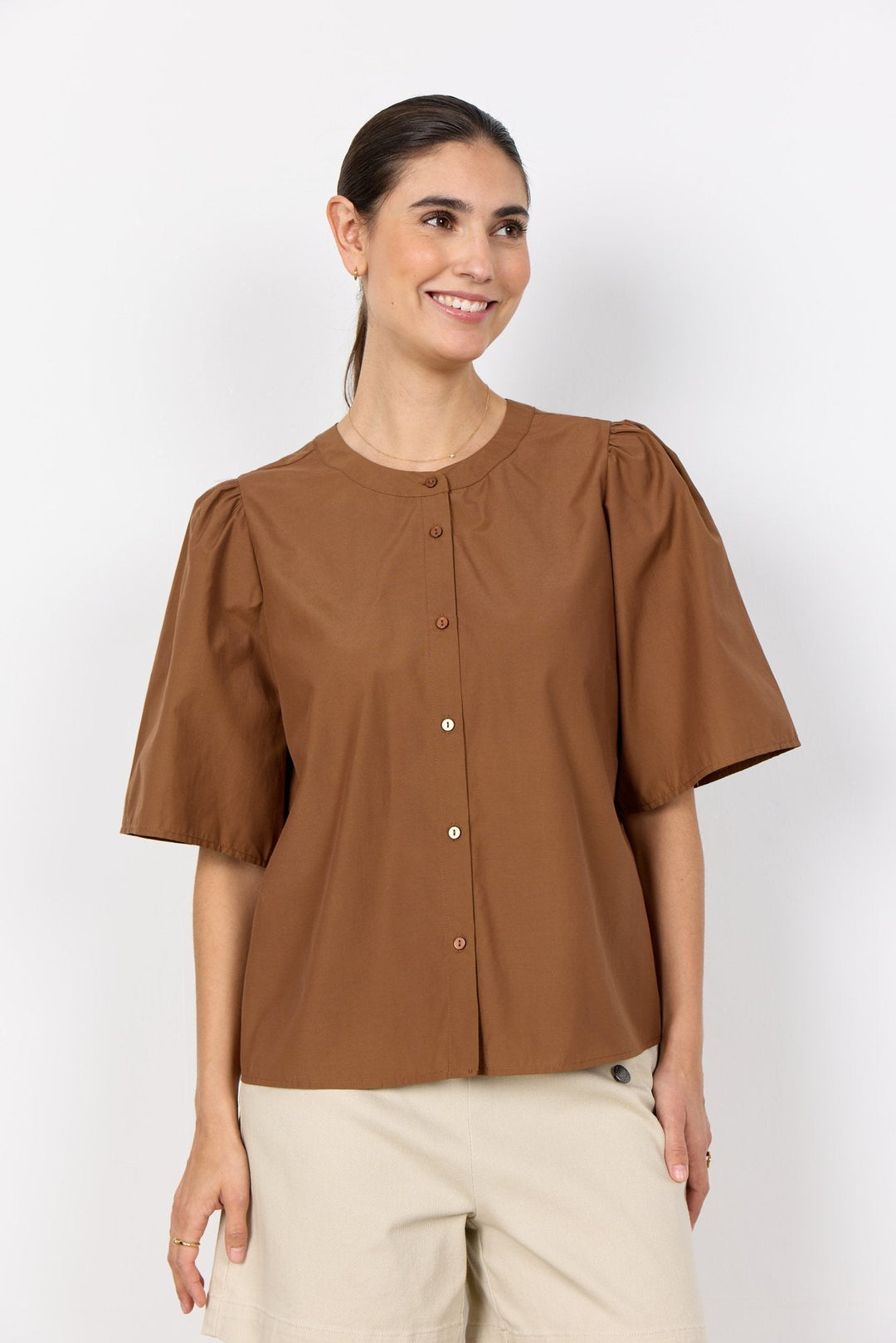 Damen Bluse | Kurzarmbluse mit Rundkragen, Knopfverschluss und geradem Schnitt