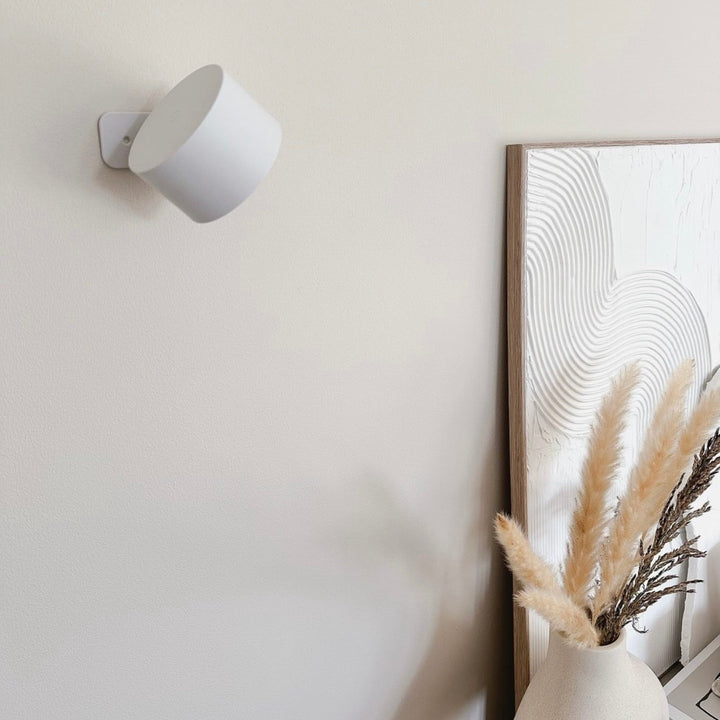 Kabellose LED-Wandleuchte | 360° drehbar, Touch-Dimmung, 3 Lichtfarben und USB-C-Akku