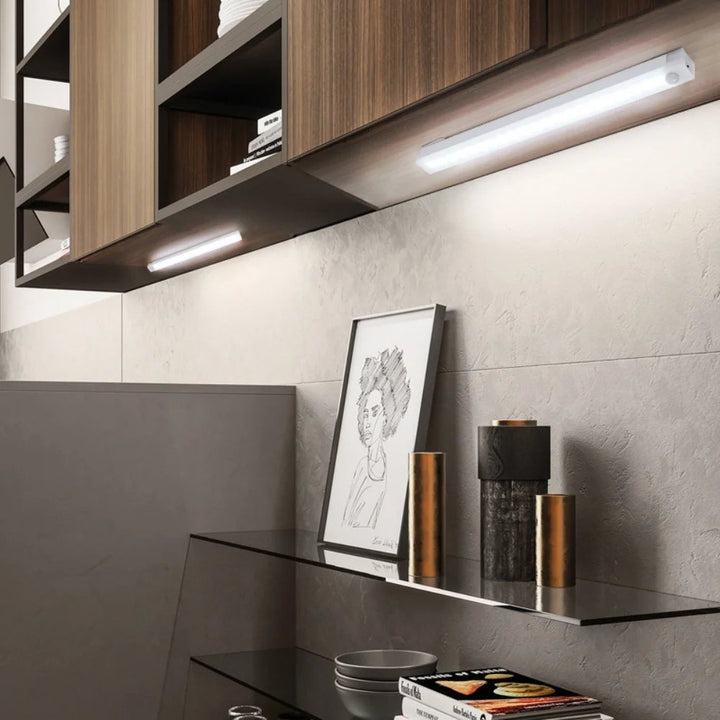 AutoLume – Smart Sensor LED für Zuhause &amp; Kleiderschrank