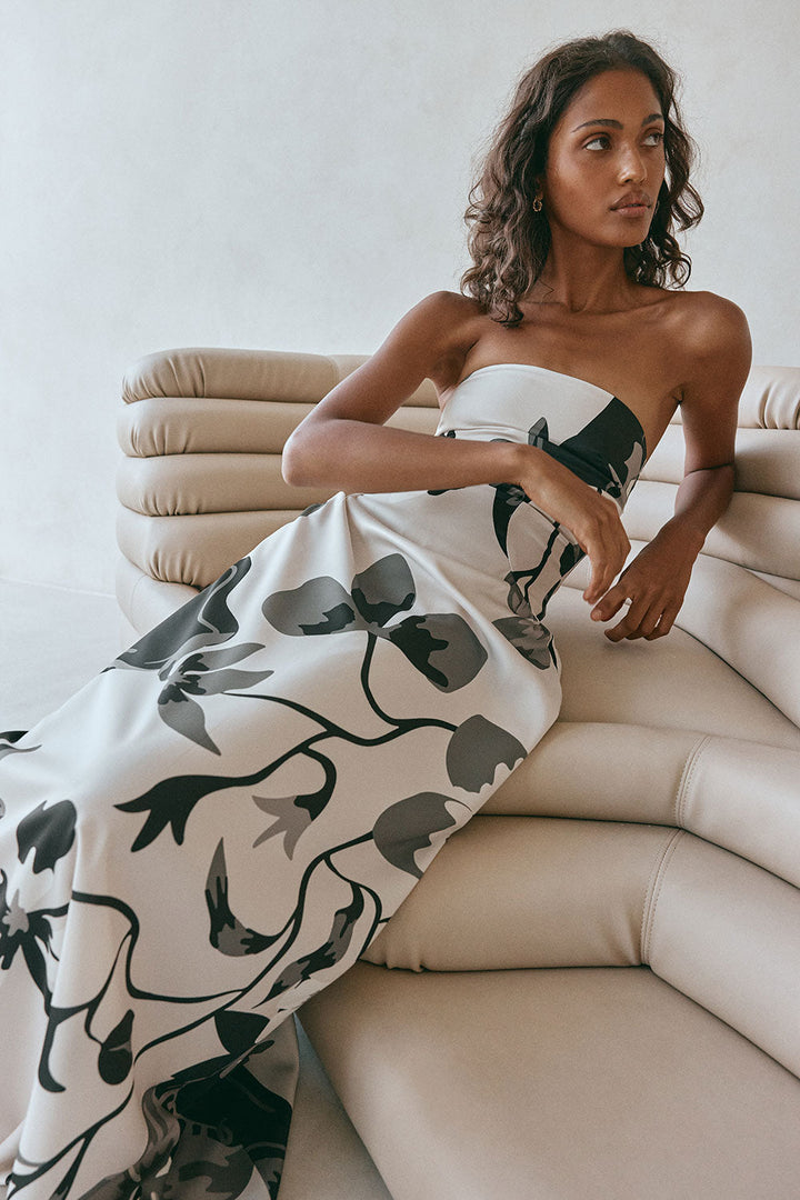 Damen Musterkleid Zephyra Floras Muse | Einmaliges Sample-Kleid | Mit kleinen Flecken an einzelnen Stellen