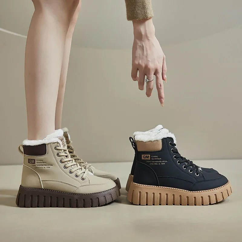 Damen Winterstiefel mit dickem Fellfutter | Warme Schnürstiefel mit rutschfester Profilsohle in Schwarz und Khaki für kalte Tage