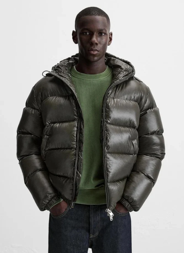 FrostLeicht™ Damen Winterjacke | Warm &amp; Leicht | Winddicht &amp; Wasserabweisend | Komfortable Passform für Kalte Tage