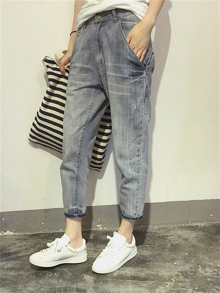 Gray cropped jeans for women | Washed