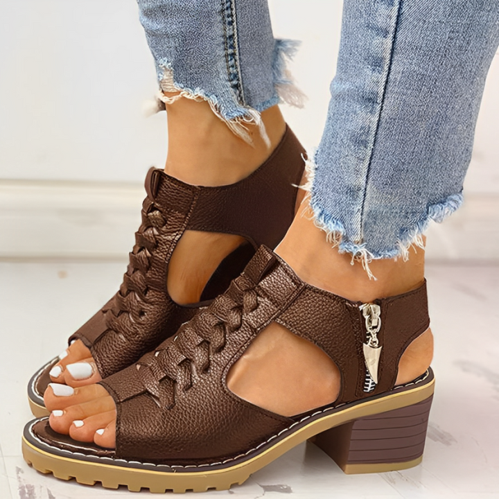 Sandali eleganti da donna con design peep-toe