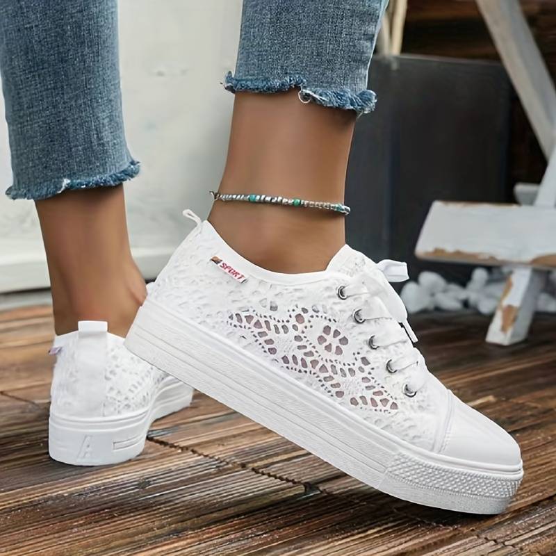 Sneaker eleganti e ariosi in pizzo