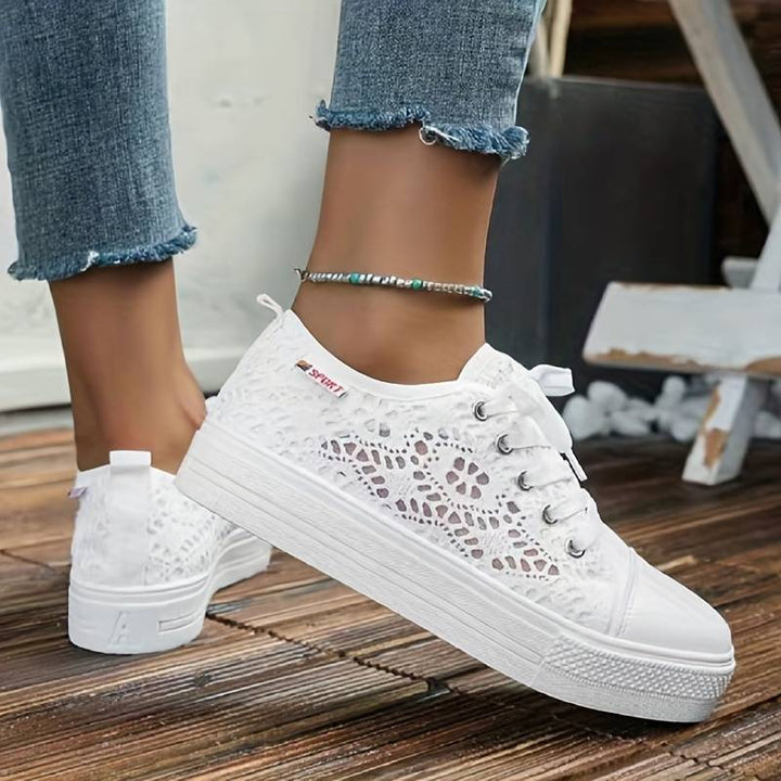 Sneaker eleganti e ariosi in pizzo