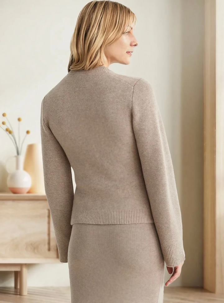 Alice Soft Cardigan with Buttons and Pattern
