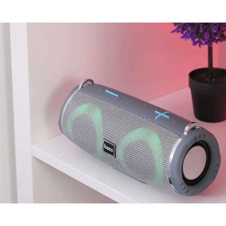Bluetooth Lautsprecher | Kabelloser kompakter Speaker mit bis zu 6 Std. Akkulaufzeit und Mikrofon