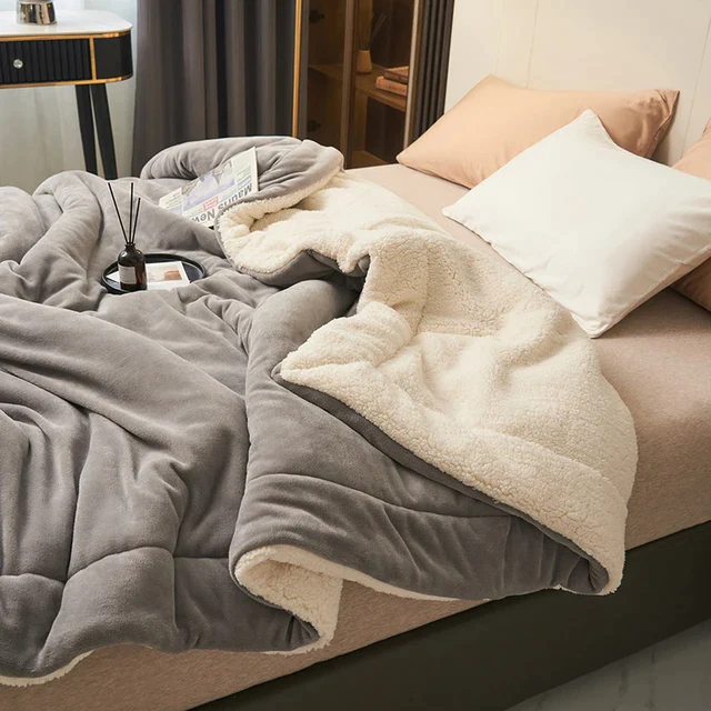Fleece Decke warm | Weiche Flanell-Kuscheldecke in 4 Größen für Sofa, Bett und gemütliche Abende | Maschinenwaschbar
