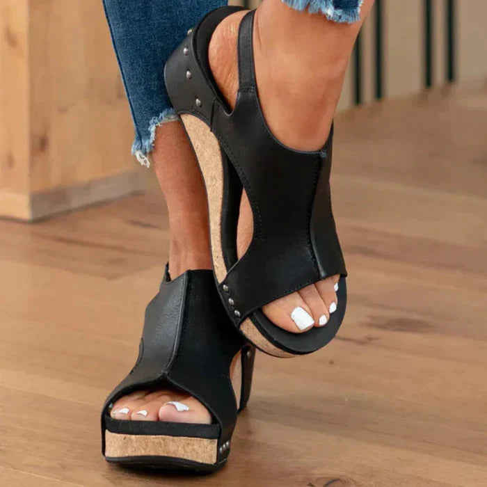 Damen Keilsandalen mit Klettverschluss | Gepolstertes Fußbett, leicht &amp; stabil | 6,5 cm Keil, 2,5 cm Plateau | Sommer-Look