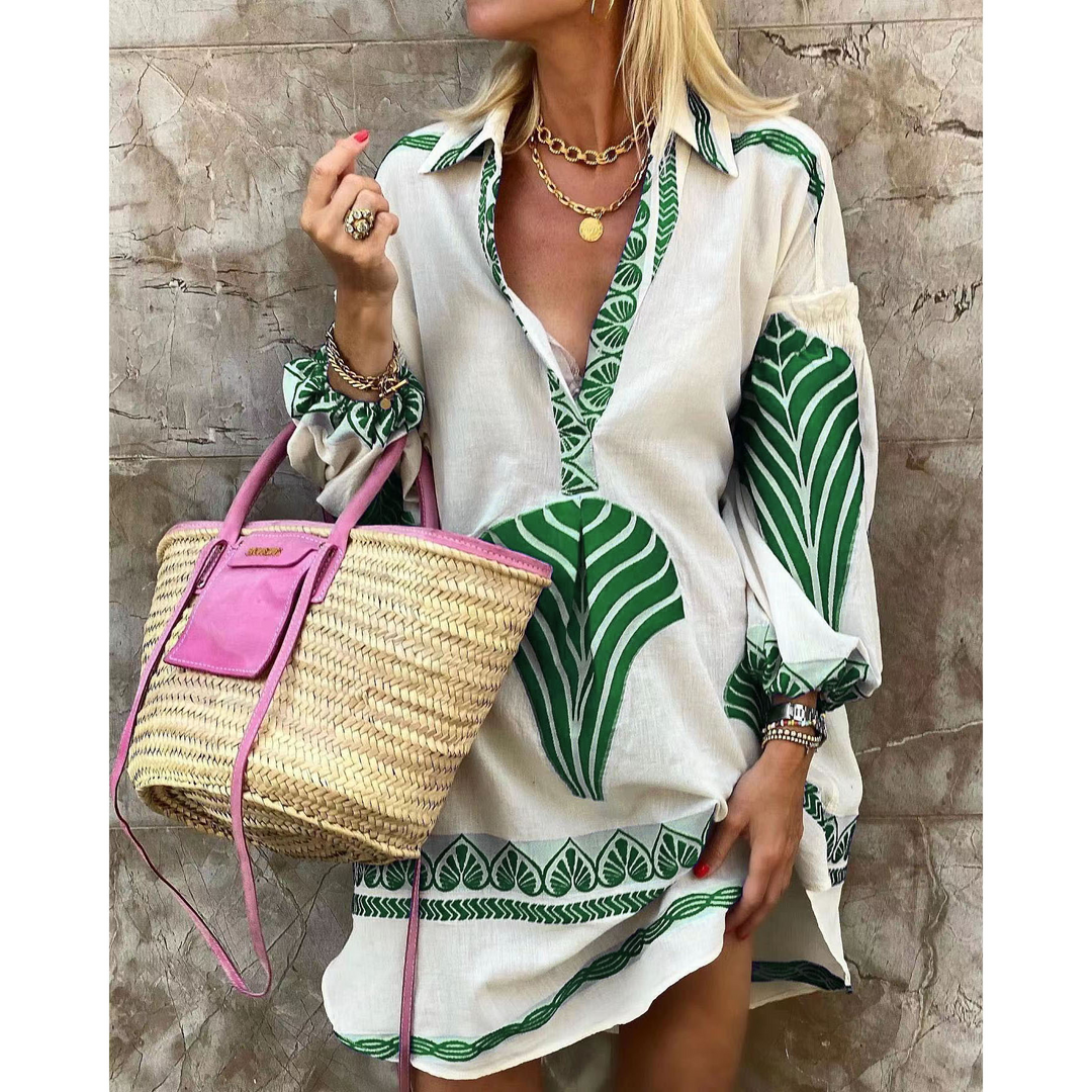 Elegantti ja tyylikäs naisten mekko vintage-tyyliin