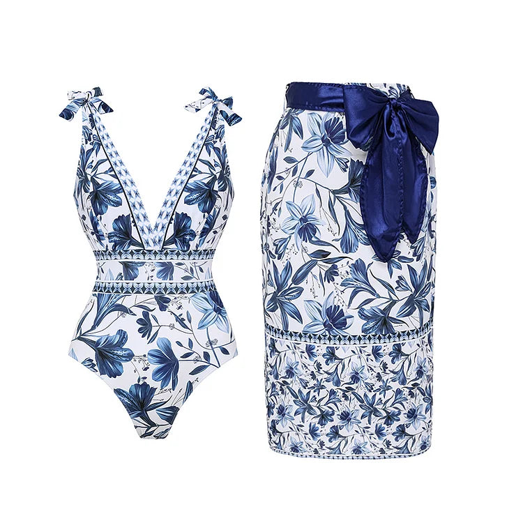 Damen Badeanzug mit V-Ausschnitt &amp; Wickelrock | Zweiteiliges Bademoden-Set mit Print | Figurfreundliche Strandmode