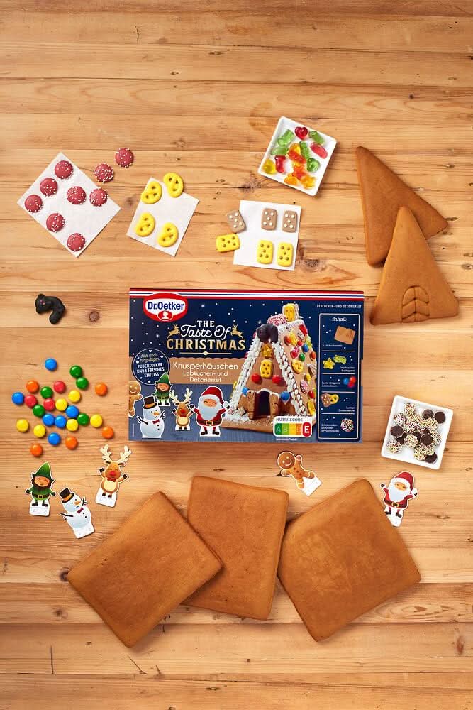 Lebkuchenhaus Bauset 403 g zum Selberbauen | Knusper-Häuschen mit Lebkuchenteilen, Zuckerguss und bunter Dekoration für Weihnachten