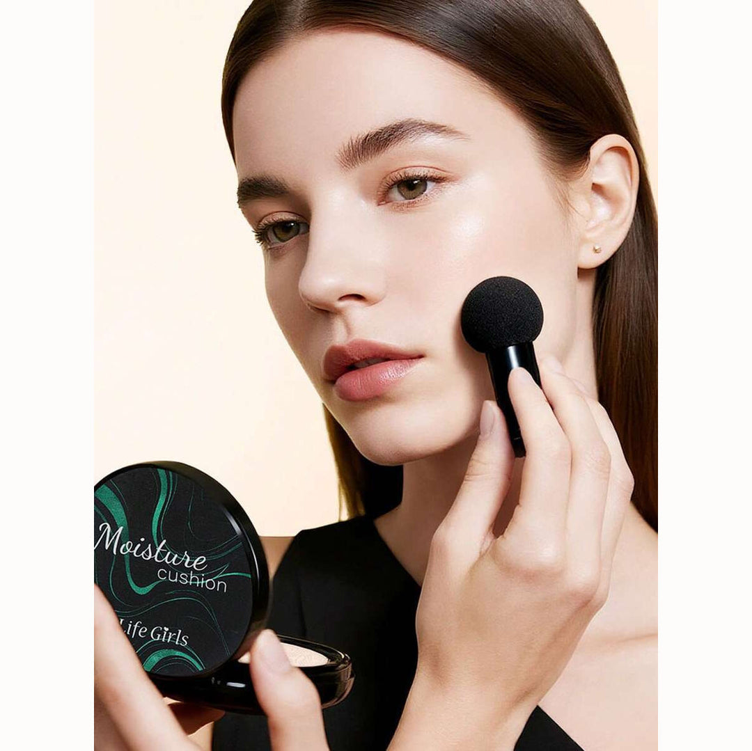 Cushion Foundation Compact mit Feuchtigkeitspflege | Leichte Deckkraft &amp; Soft-Focus Finish | Natürlich Ebenmäßiger Teint | Inklusive Puff-Applikator