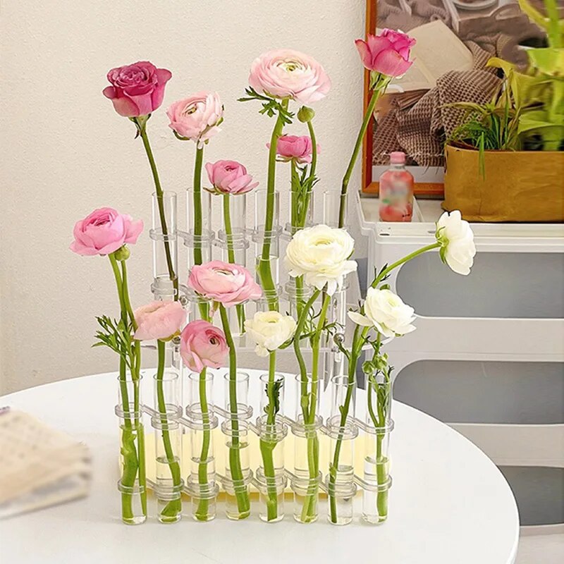 FloraForm™ — Turn into stunning, unbreakable floral masterpieces by twisting.