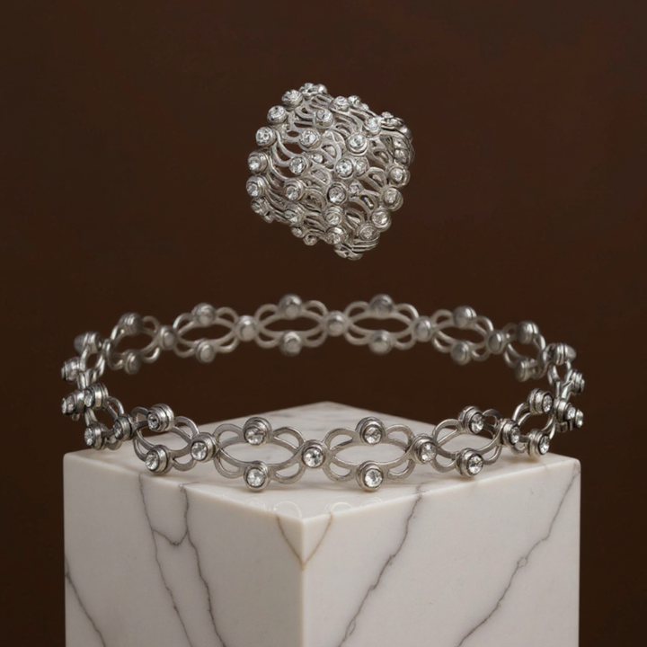 2-in-1 Ring &amp; Armband mit Zirkonia | Verstellbares Schmuckdesign für Finger &amp; Handgelenk | Kupferlegierung | Eleganter Look mit nur einem Handgriff