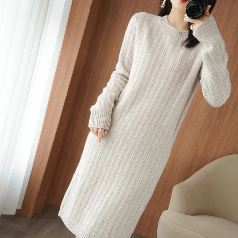 Damen Strickkleid knielang und warm | Bequemes Pulloverkleid mit lockerer Passform und weicher Strickqualität für Herbst und Winter