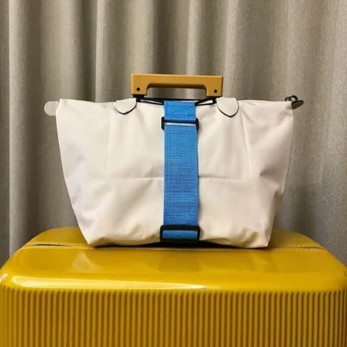 Luggage strap for suitcase – anti-slip strap to secure bags | Adjustable, ultra-light &amp; compact | Ready in seconds