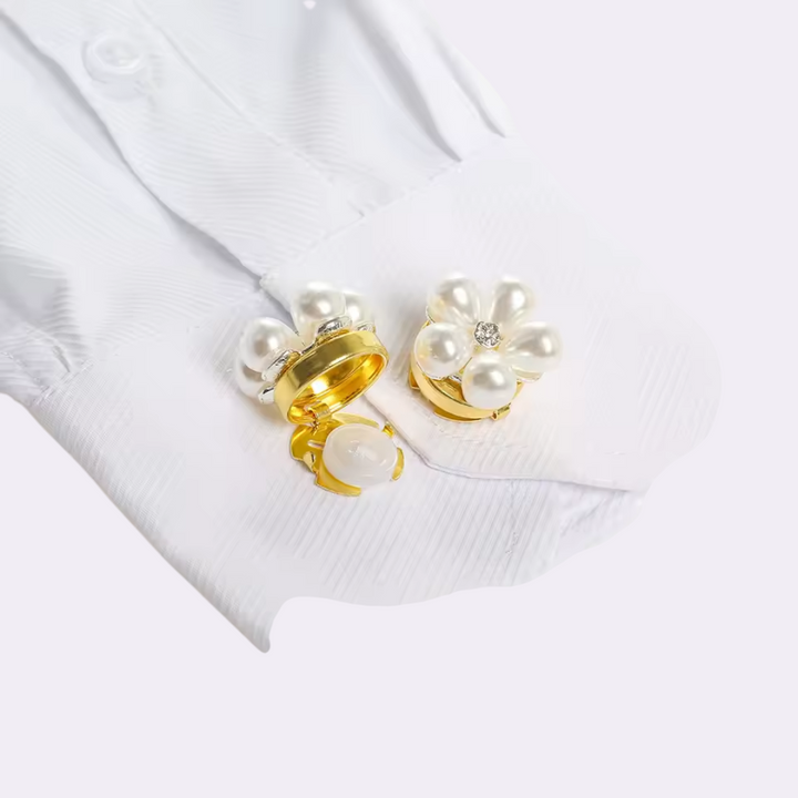 Blusenverschluss mit Perlenblüte | Broschenclip für tiefen Ausschnitt &amp; offene Blusen | Zinklegierung | Gold/Silber | 3,5–4,5 cm