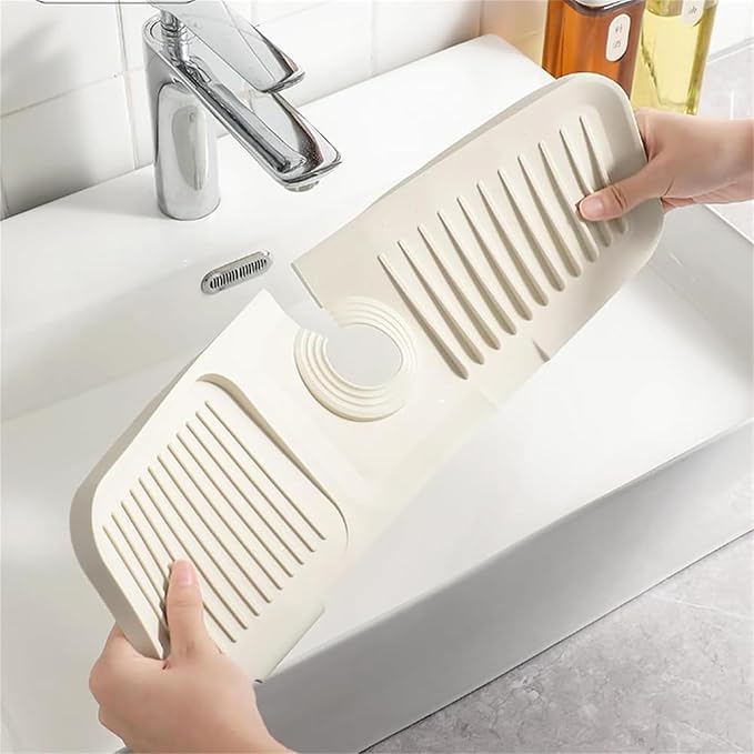 Silikon Spritzschutz für Wasserhahn mit Ablaufkanal – AquaGuardX | Zuschneidbar, rutschfest | Hält Arbeitsplatte trocken