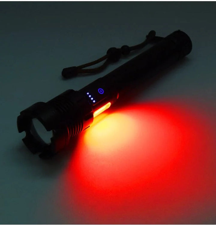 LED-taskulamppu XHP70 | 7000 lumenia, jopa 500 m | USB-ladattava 3000 mAh, IPX5, kohde-/valokeila &amp; sivuvalo