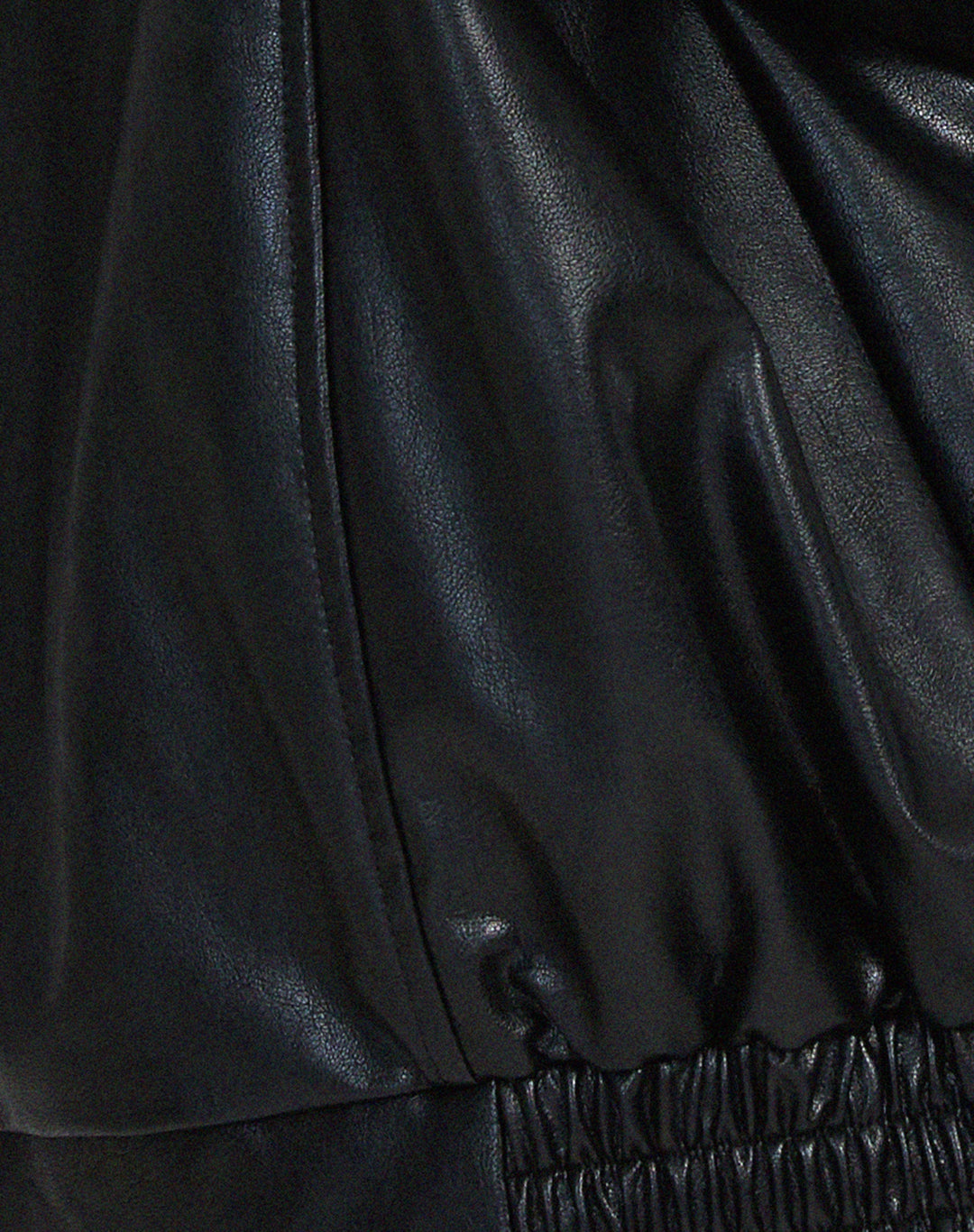 Damen Kunstlederjacke lang in Braun | Winterjacke aus PU-Leder mit lockerem, leicht tailliertem Schnitt für Herbst und Winter