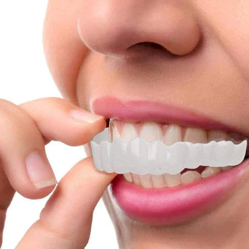 Set de facettes dentaires clipsables malléables | Sourire plus blanc instantané en quelques secondes | Réutilisable et doux pour les dents | 1 set en blanc