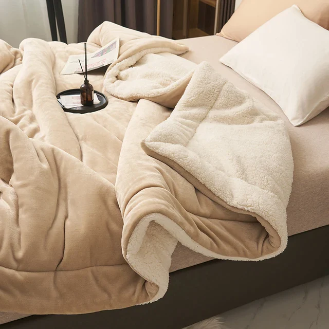 Fleece Decke warm | Weiche Flanell-Kuscheldecke in 4 Größen für Sofa, Bett und gemütliche Abende | Maschinenwaschbar