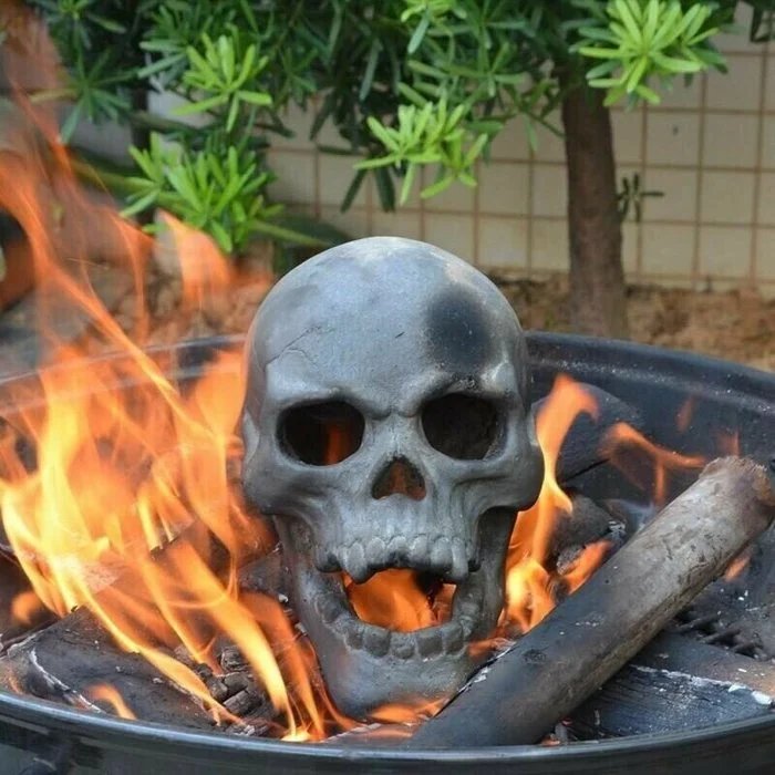 BoneChill™ — Sytytä unohtumattomat yöt kiehtovilla, savuttomilla liekeillä