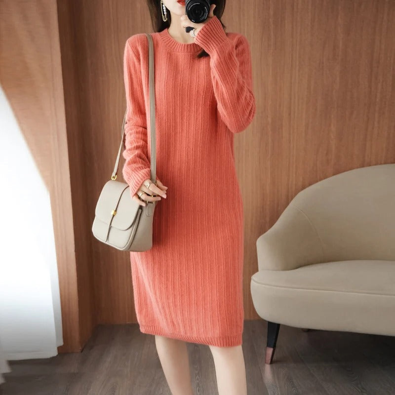 Damen Strickkleid knielang und warm | Bequemes Pulloverkleid mit lockerer Passform und weicher Strickqualität für Herbst und Winter
