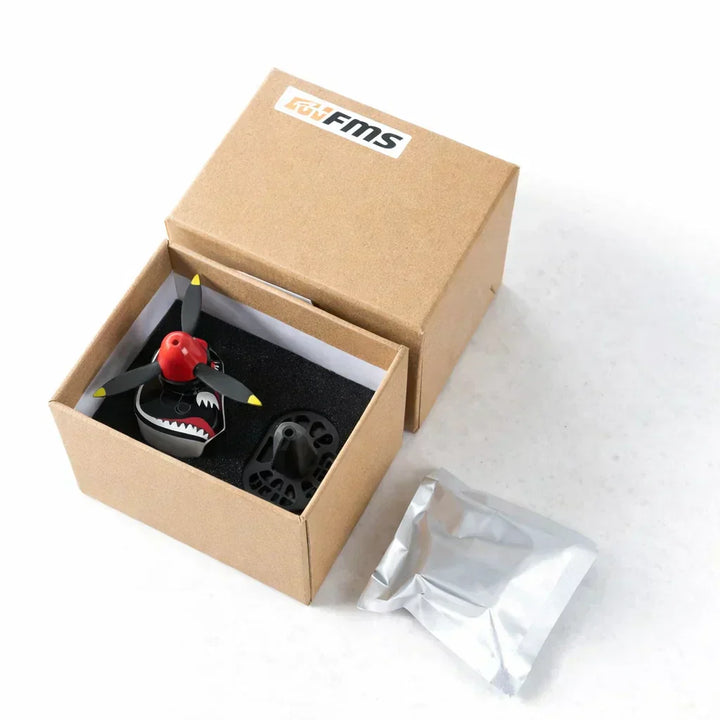 P-40 Warhawk Auto-Dekoration mit rotierender Propeller | Interaktive Dashboard Figur durch Fahrtwind | Geschenk für Auto- &amp; Luftfahrtfans