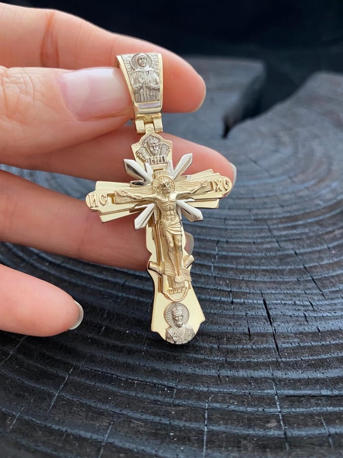 Pendentif croix dorée avec chaîne | design croix orthodoxe | boîte cadeau incluse | symbole de foi et de proximité au quotidien